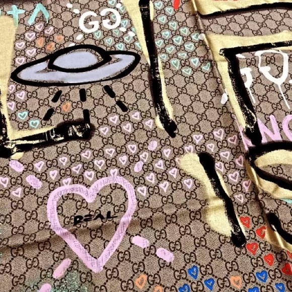 Authentic Gucci Gucci Ghost Rare “Life is Gucci” Silk Scarf - Picture 8 of 12